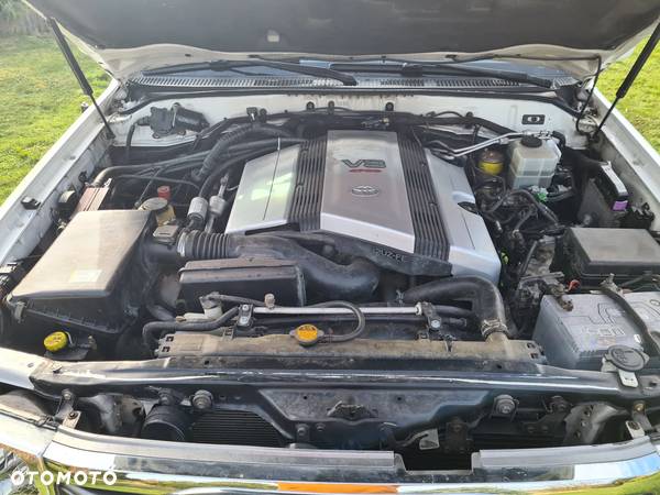 Toyota Land Cruiser 4.7 V8 - 10