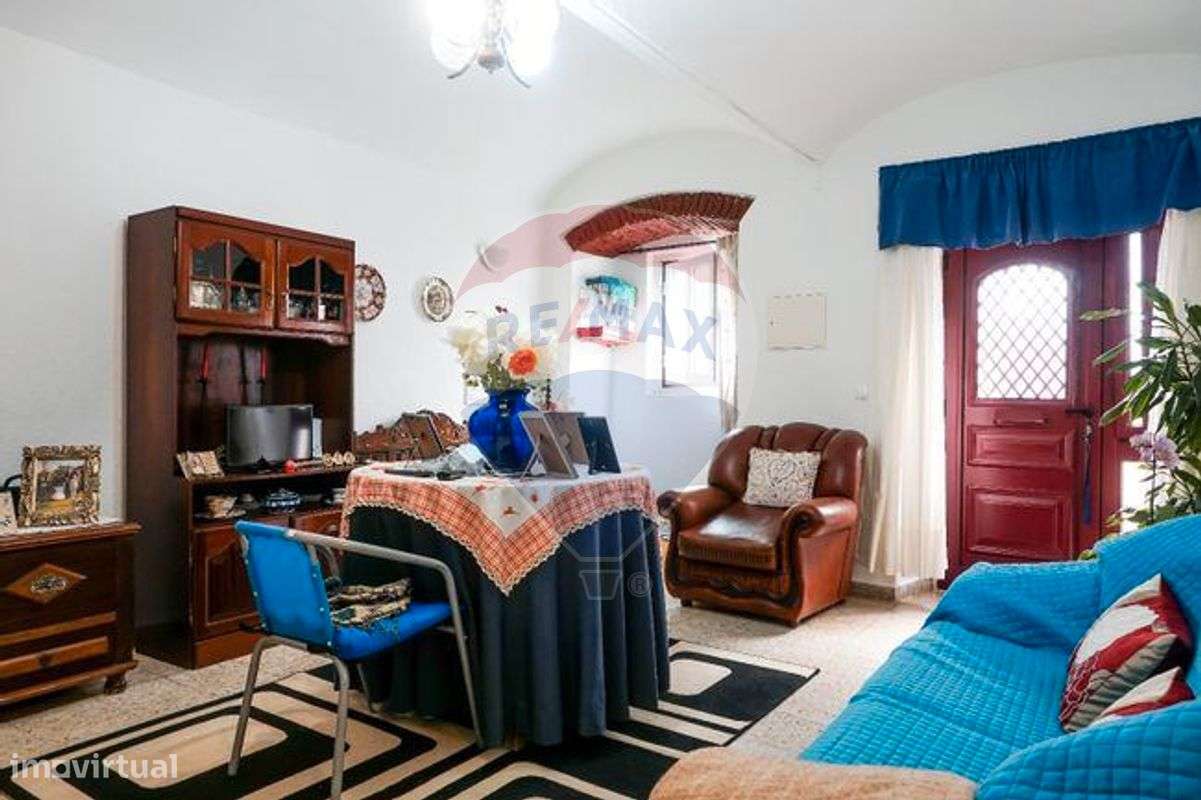 Moradia T1 para venda - Grande imagem: 2/6