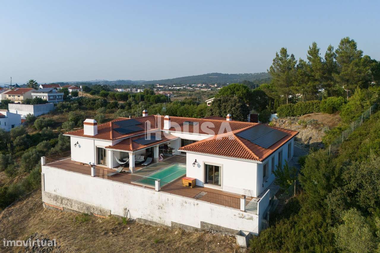 Magnífica Moradia T3+1 com Piscina – Porto de Mós-22