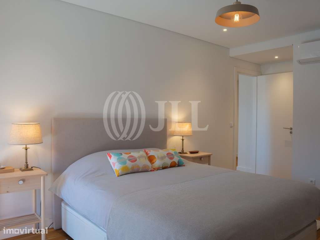 Apartamento T1, com estacionamento e varandas, Algarve-13