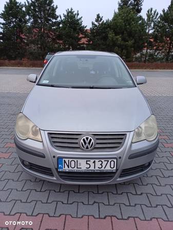 Volkswagen Polo 1.4 16V Comfortline - 9