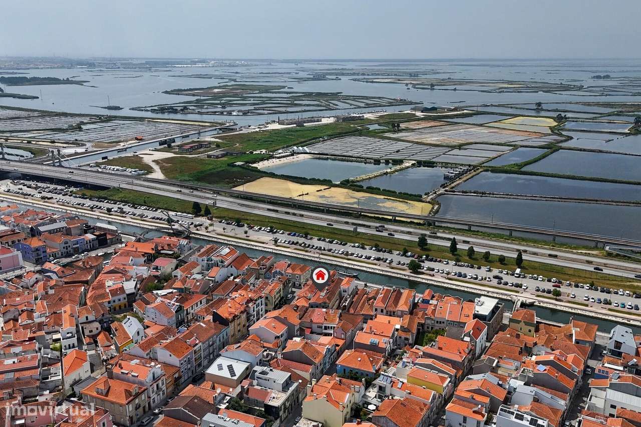 Moradia T3 nova, no centro de Aveiro-28