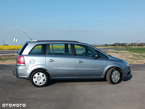 Opel Zafira 1.8 Family - 9