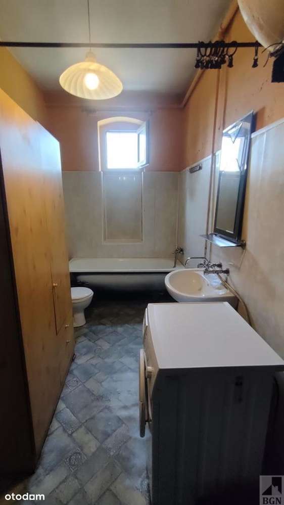 Trzy pokoje w kamienicy - Biały Kościół-10