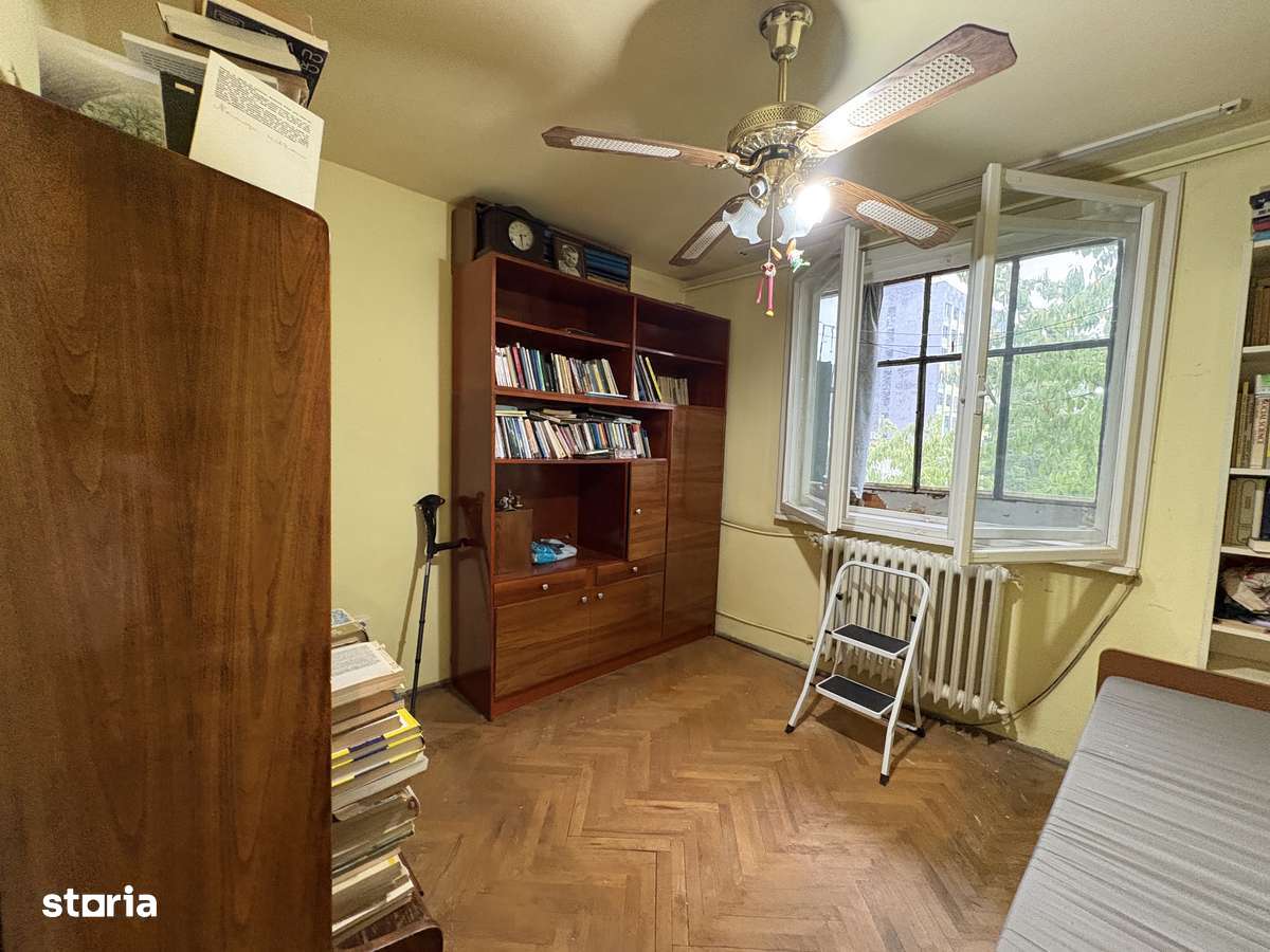 Apartament doua camere ,str Iza-1