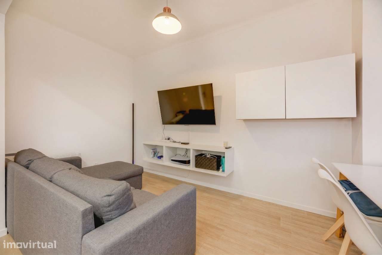 APARTAMENTO T1 | REMODELADO | BARREIRO - Grande imagem: 5/23