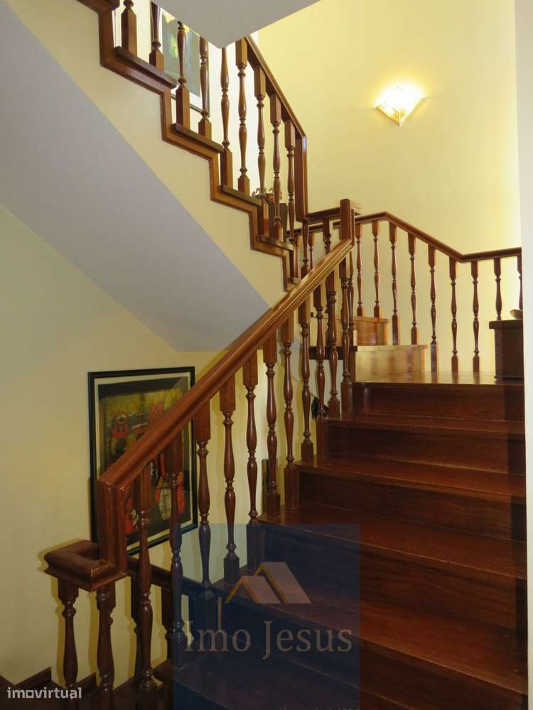 Moradia T5+2 Centro de Gaia-8