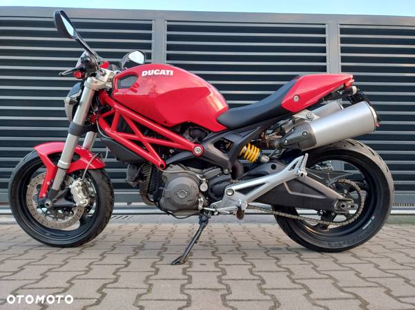 Ducati Monster - 17