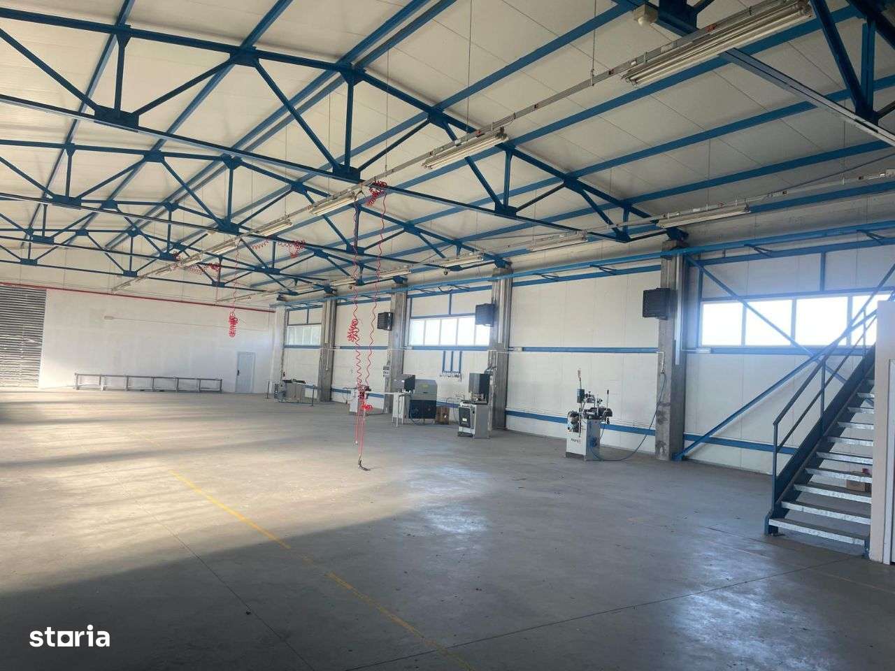 Hala Productie ,Spatii Birou si Locuit, Craiova-Isalnita 10000 m Teren-1