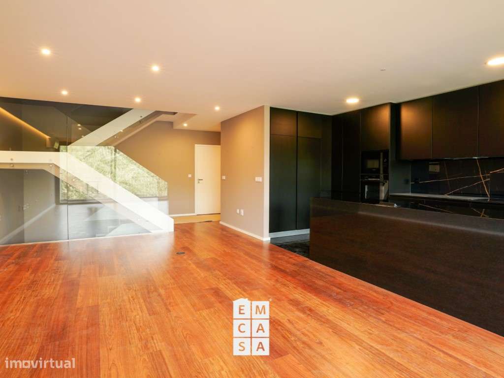 Moradia geminada T3 com 3 frentes em Gondomar Moradia Geminada - Grande imagem: 5/53