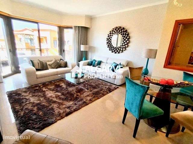 Apartamento de Luxo T2 junto ao Campo de Golfe Victoria em Vilamoura,-1