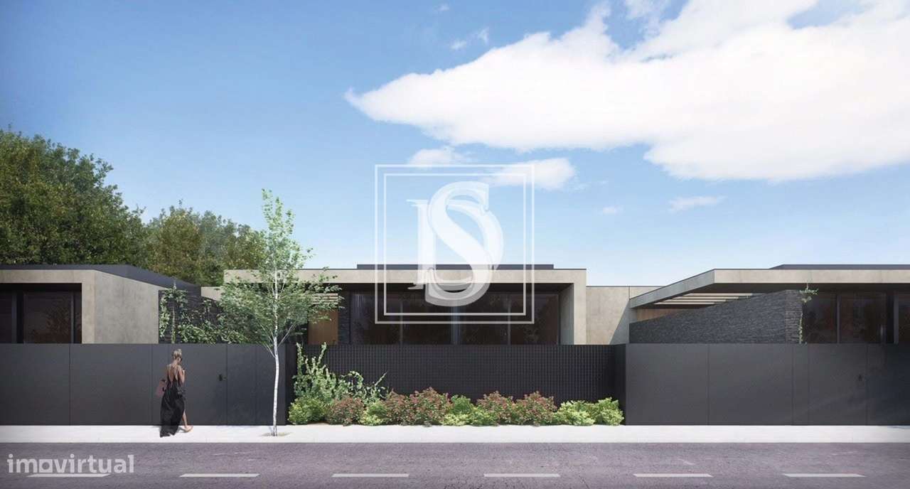 Moradia de GAVETO, T3, com PISCINA - Grande imagem: 2/10