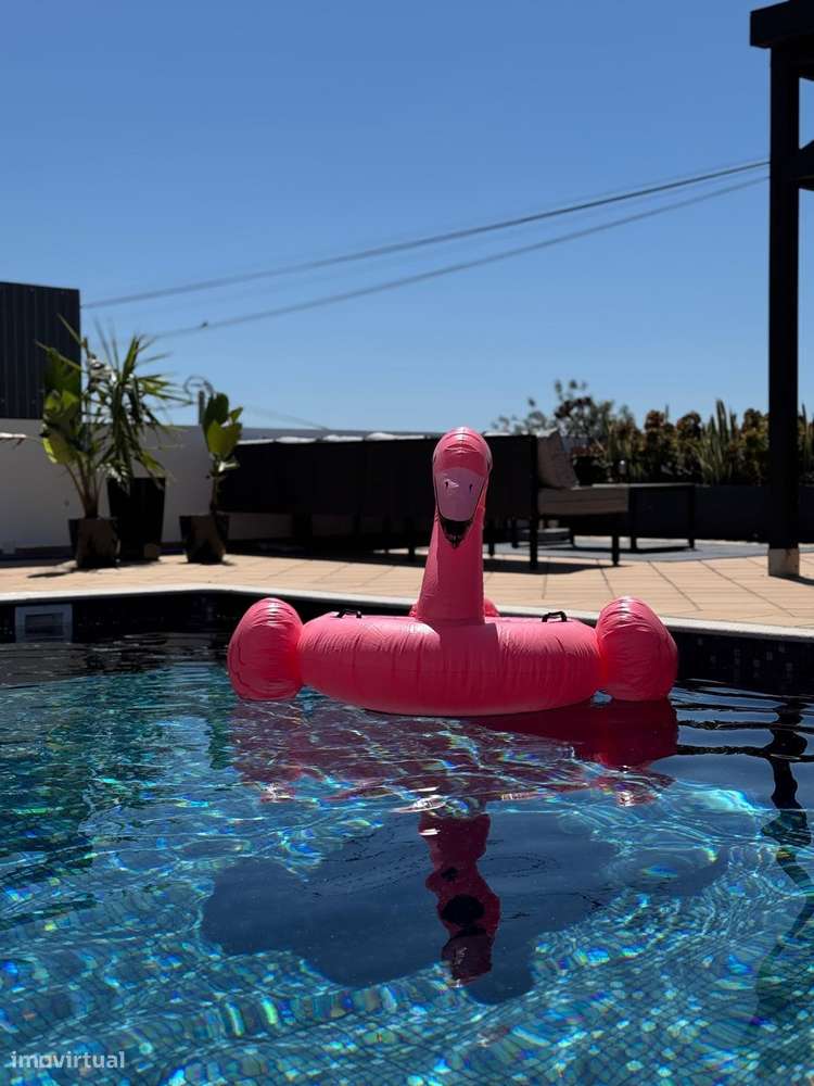 Propriedade com 3 moradias!-7