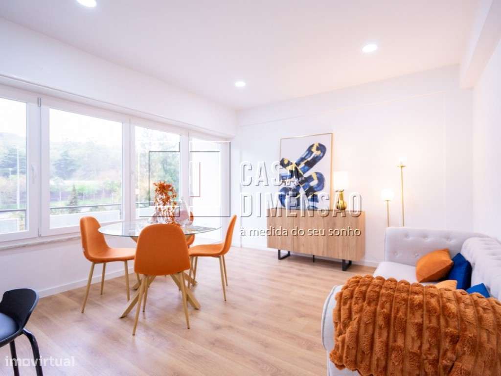 Apartamento de tipologia T3 com varanda, mobilado e equipado em Ben...-3