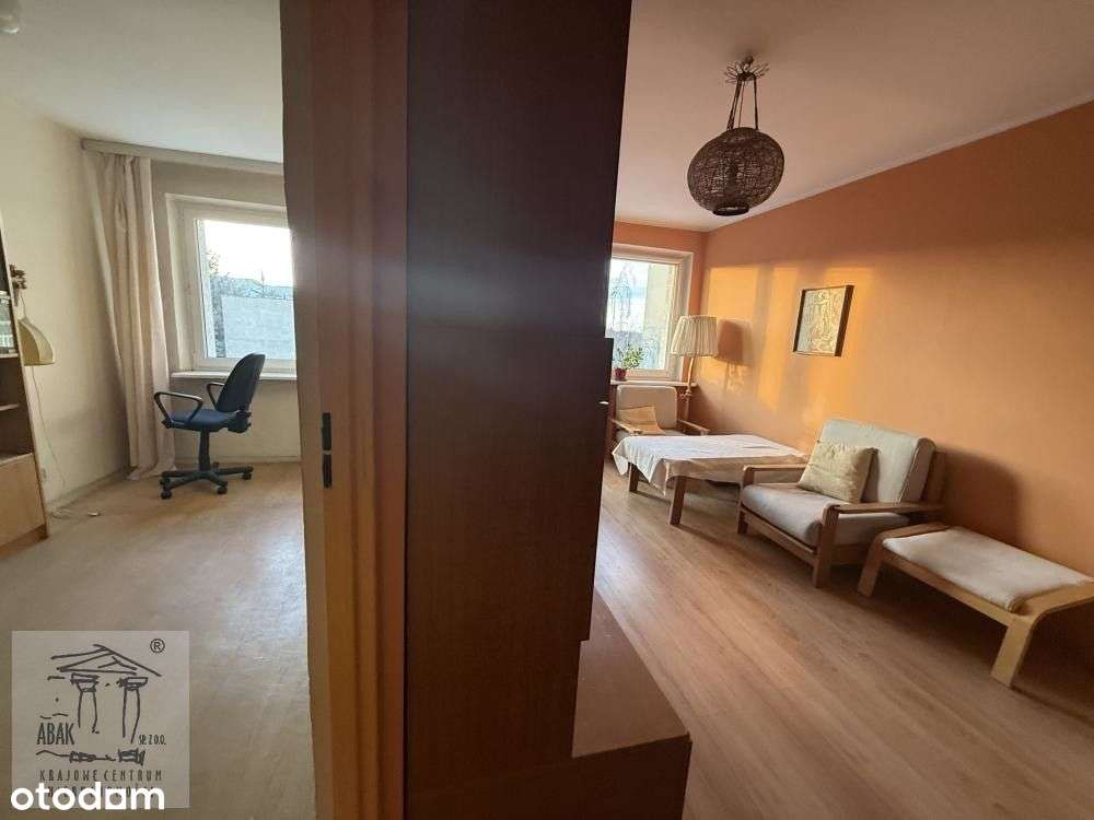 Winogrady Osiedle Zwycięstwa 3 , Mieszkanie 4 pokoje, balkon , 2 ptr.-8