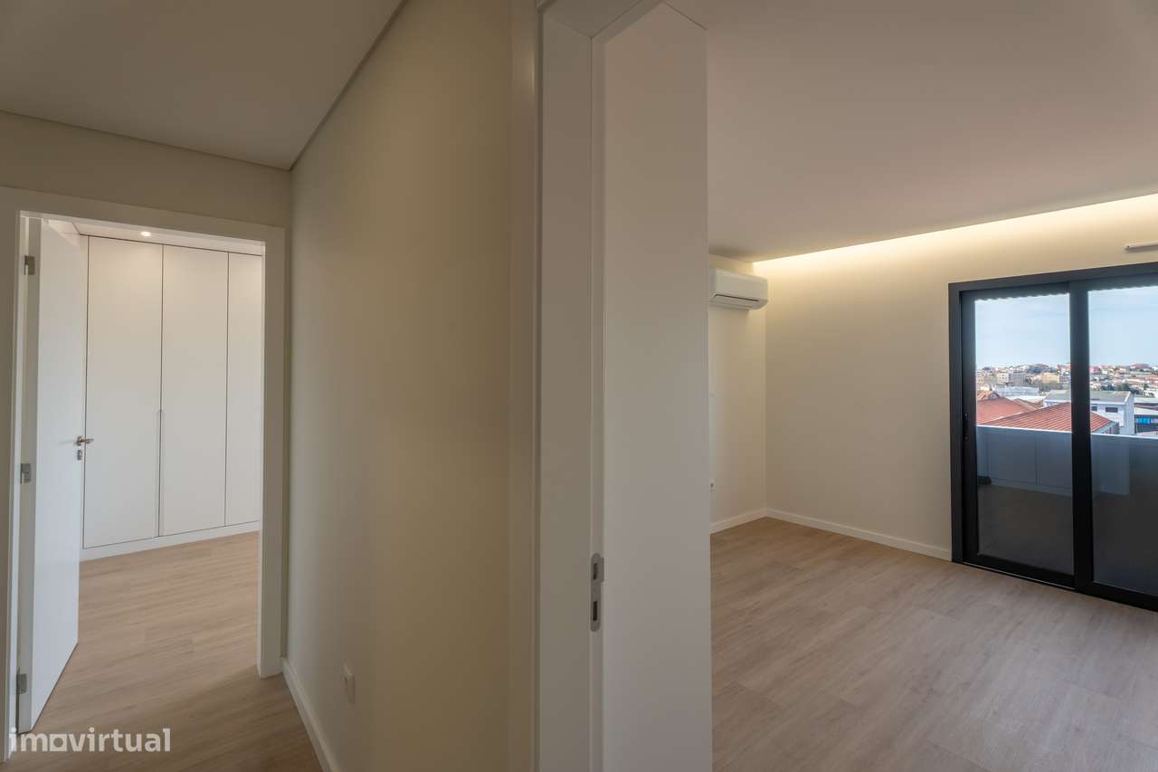 Apartamento T3 com 140 m2 mais 16m2 de varanda e garagem-22