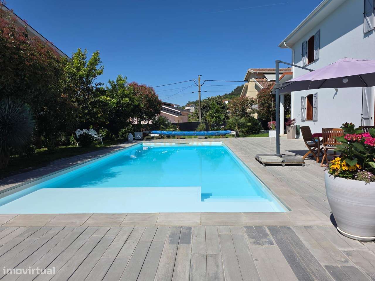 Moradia situada em Beire / Paredes-57