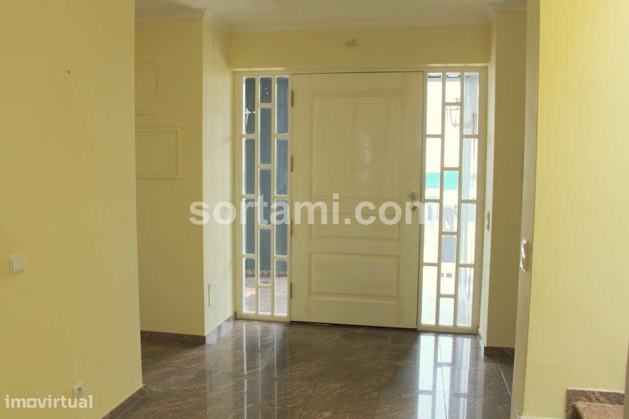 Moradia Geminada T5 Venda em Estômbar e Parchal,Lagoa (Algarve) - Grande imagem: 5/15