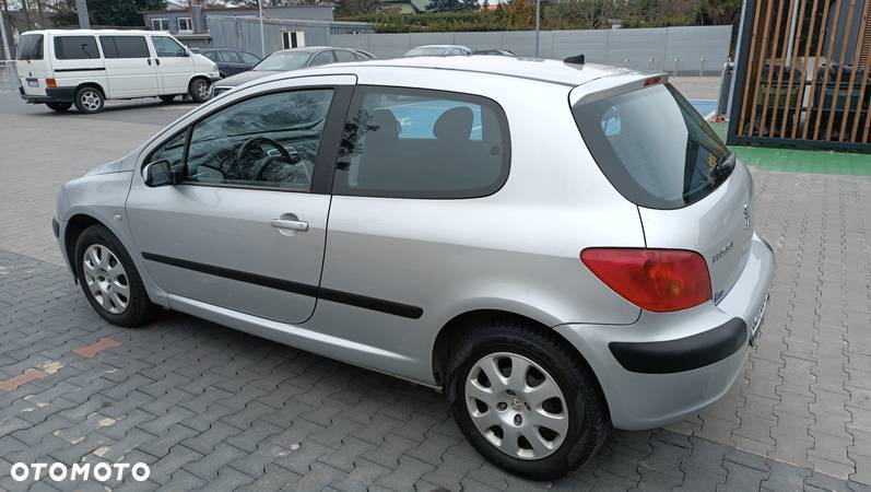 Peugeot 307 1.6 Trendy - 16