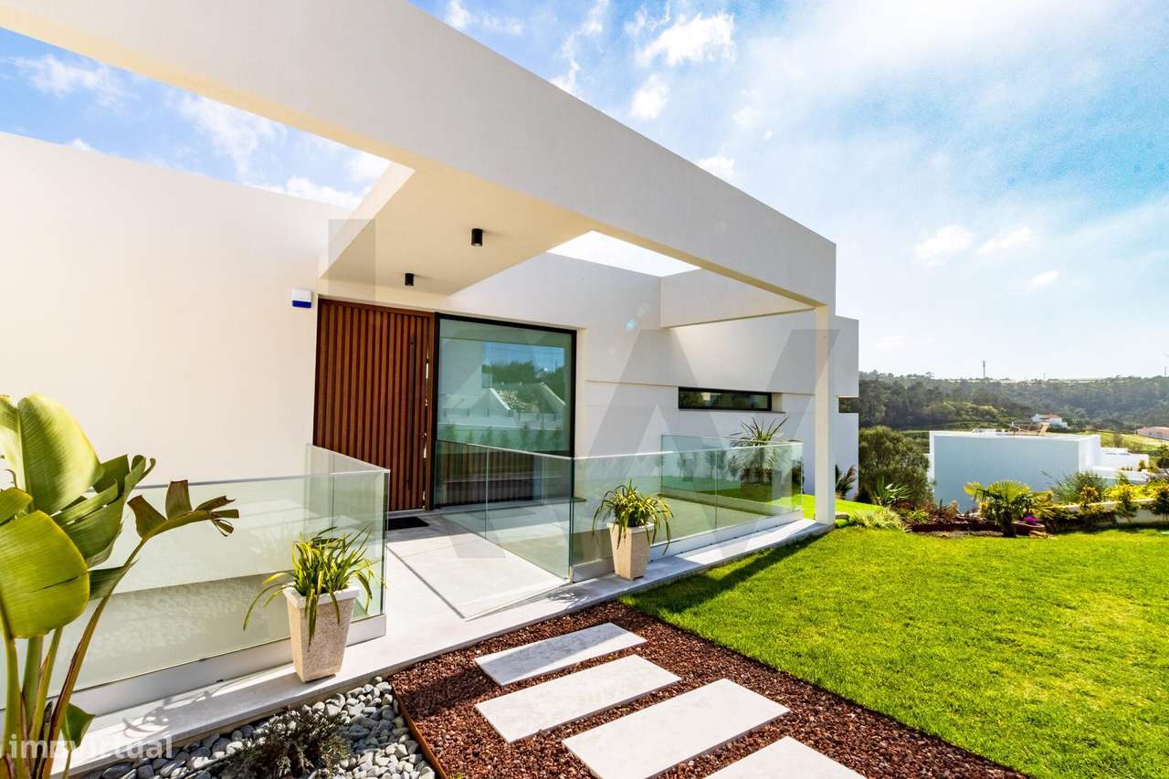 Moradia de Luxo com Piscina Infinita e Vista de Campo, próxima da Prai - Grande imagem: 4/56