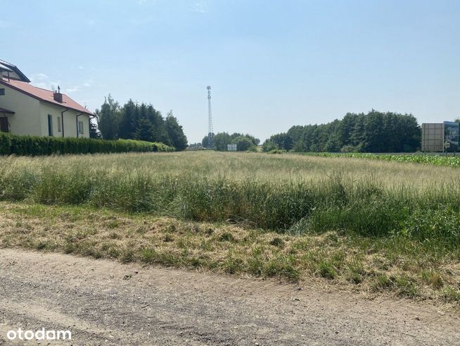 Działka pod zabudowę jednorodzinną lub inwestycję.