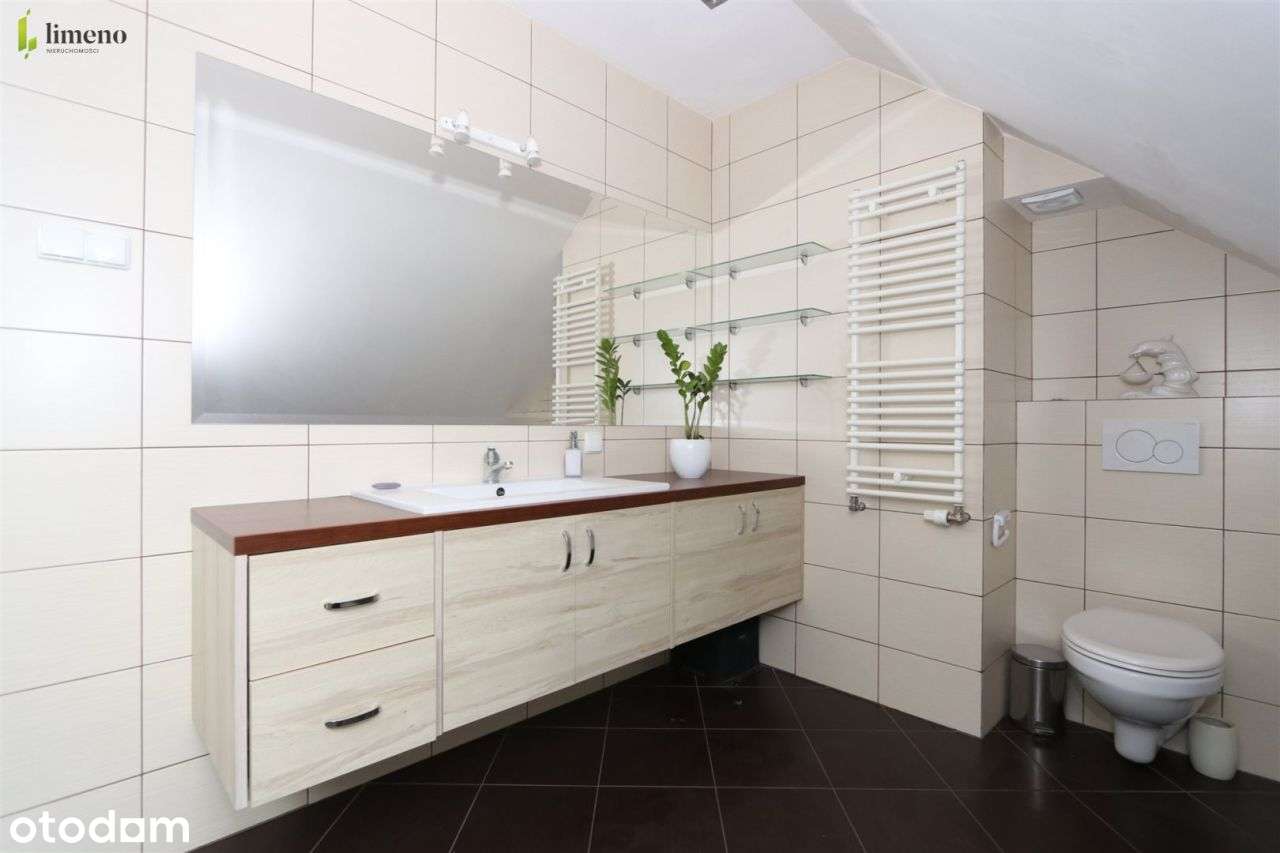 Kawał fajnej chaty ze stawem w Świątkach-11