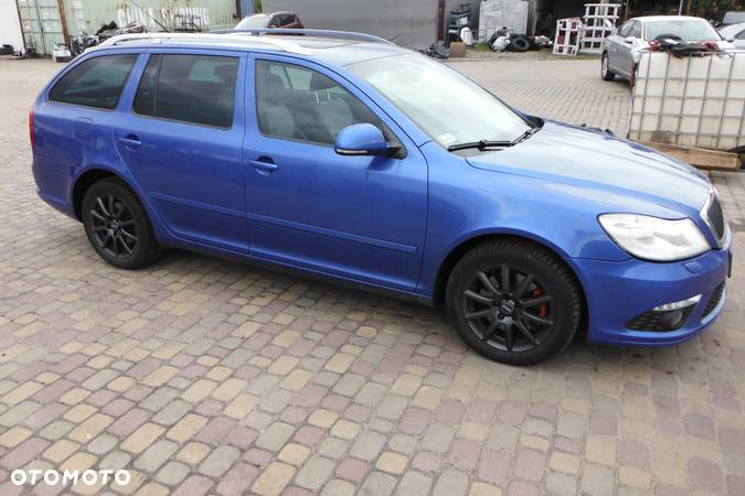 Skoda Octavia Combi 2.0 TDI CR DPF RS - 1