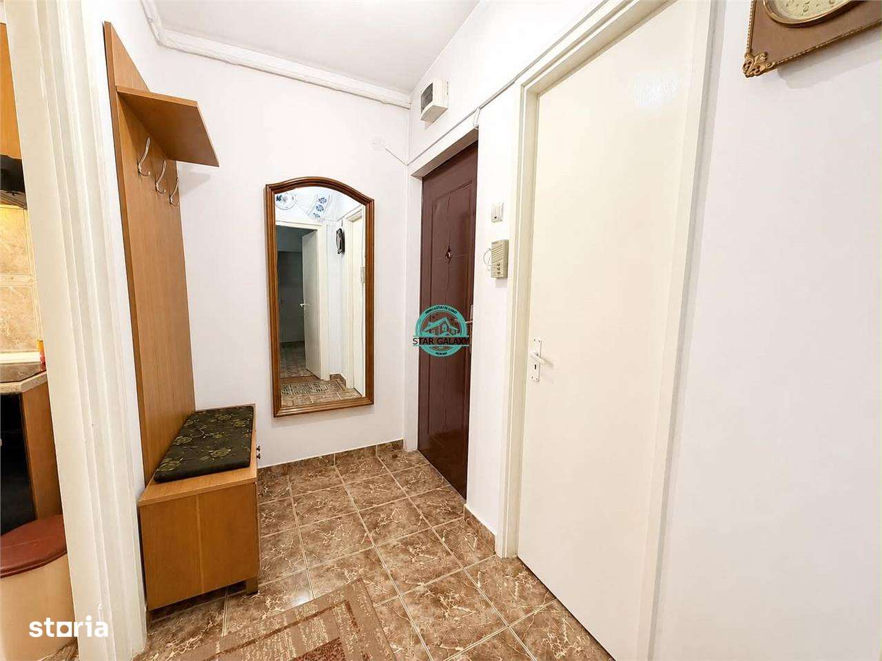 Vand apartament cu 2 camere, Etaj 1, 7 Noiembrie la 8 minute de UMF-7