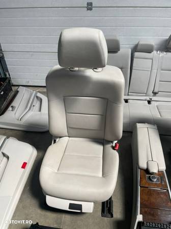 Interior,tapiterie,scaune MERCEDES E-class W212 an 2015 sedan cu incalzire si memorie - 3