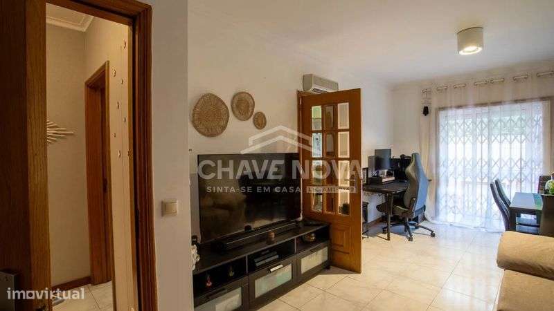 Apartamento T1+1 C/ Terraço e Lugar de Garagem - Grande imagem: 4/12