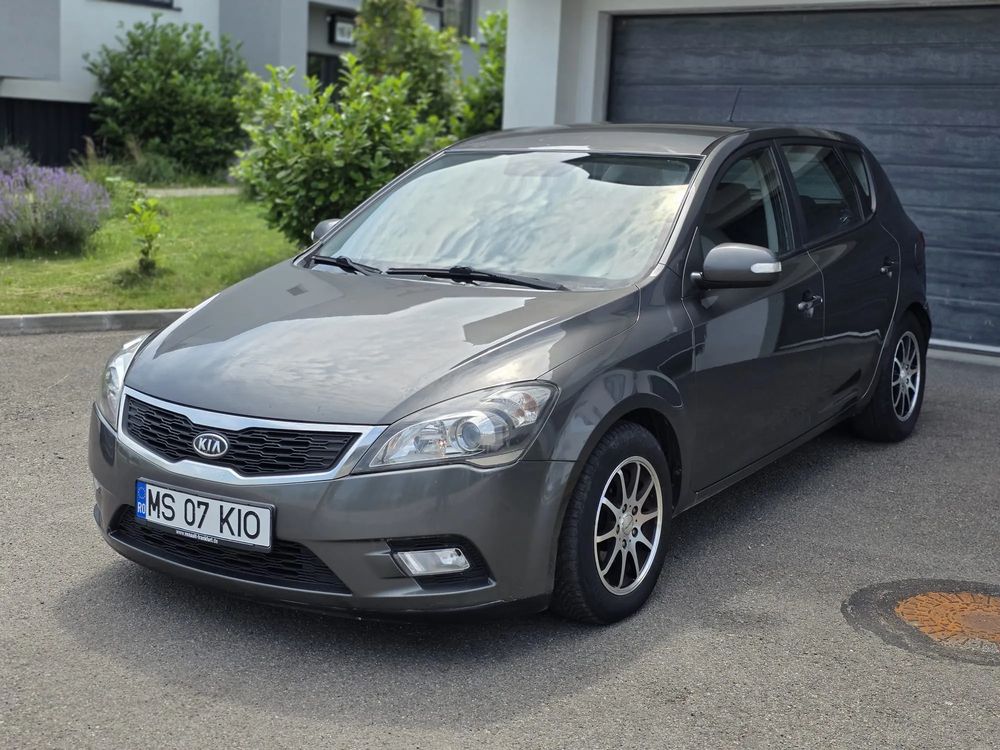 Kia Ceed I [2007 - 2012] 1.6 DSL BEST 2011