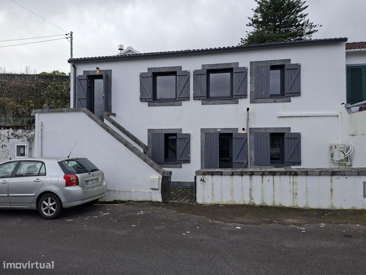 Moradia em S.Roque do Pico com 2 apartamentos de luxo-5