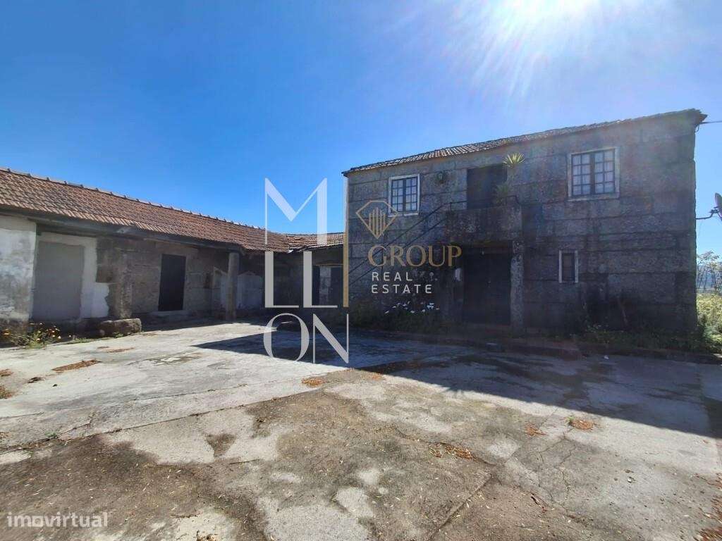 Casa de áreas generosas composta por 4 quartos - Grande imagem: 4/8