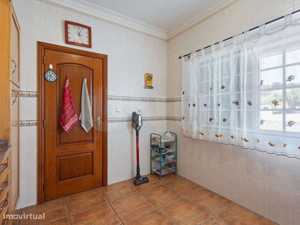 Moradia T3+1 para venda, Sobral de Monte Agraço.-8