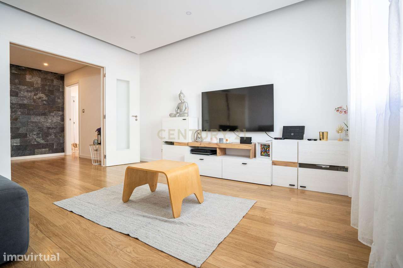 Apartamento T3 em Montijo-0