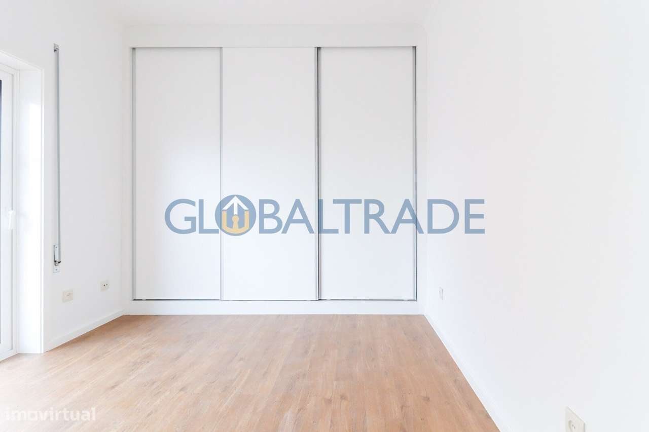 Apartamento T3 Renovado & Equipado em Águas Santas-49