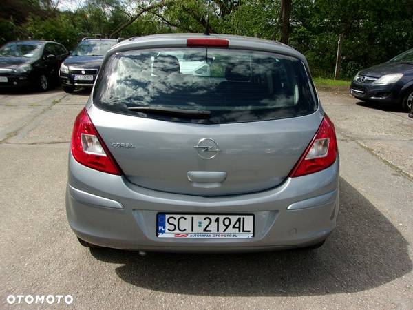 Opel Corsa 1.4 16V Edition - 8