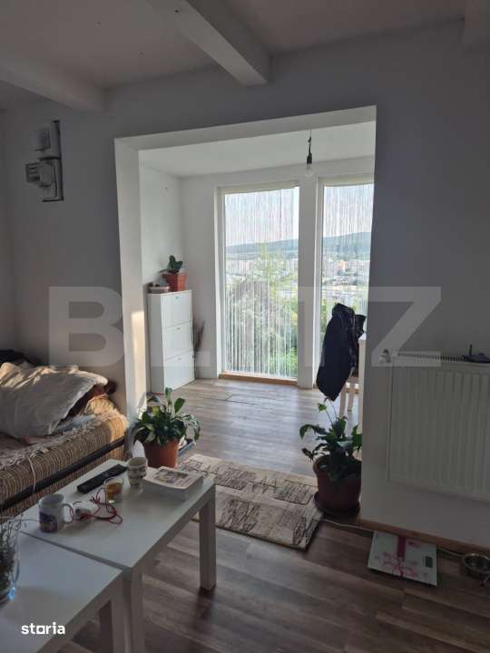 Casa de vacanta  de vanzare, cu vedere panoramica, zona Tudor - Imagine principală: 4/17