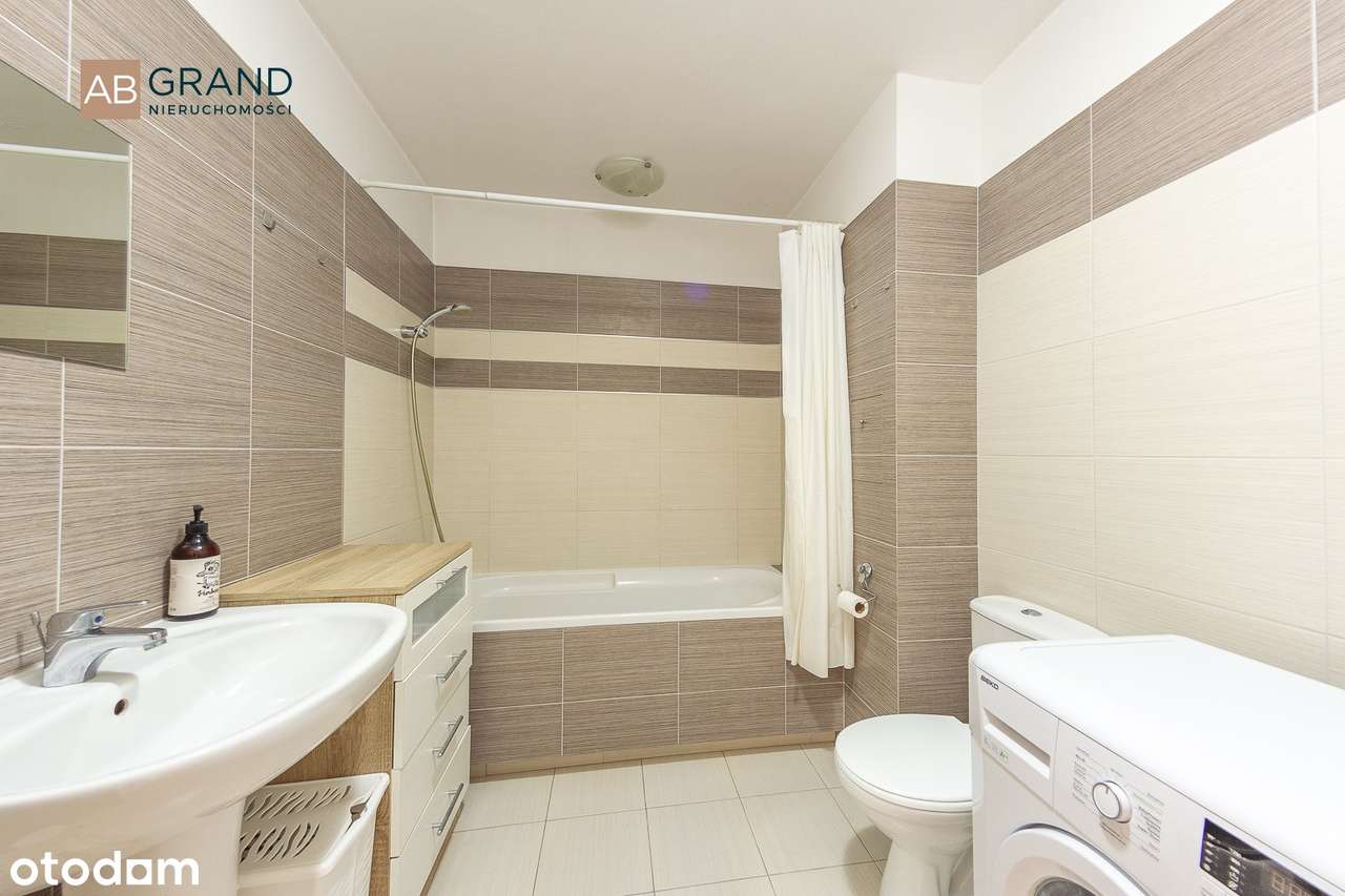 Żabia 22 | 49mkw | VIIIp | 2 pok | duży balkon | 2 windy-4