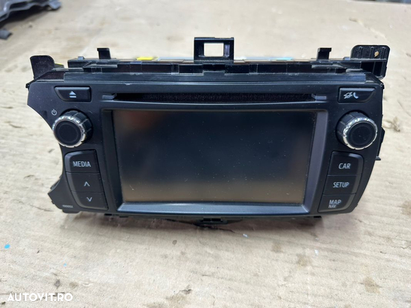 Navigatie ,cd-player TOYOTA YARIS an 2011-2014 cod 86140-0D050 - 1