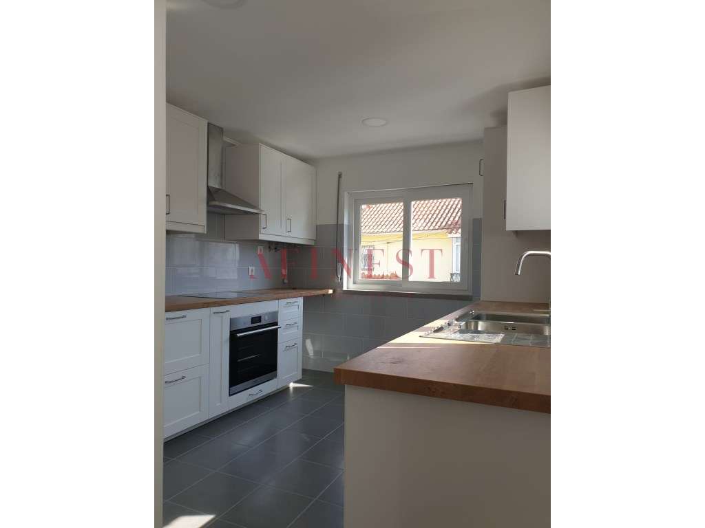 Moradia T4 com Jardim e Garagem no Murtal - Excelente Potencial | S...-15