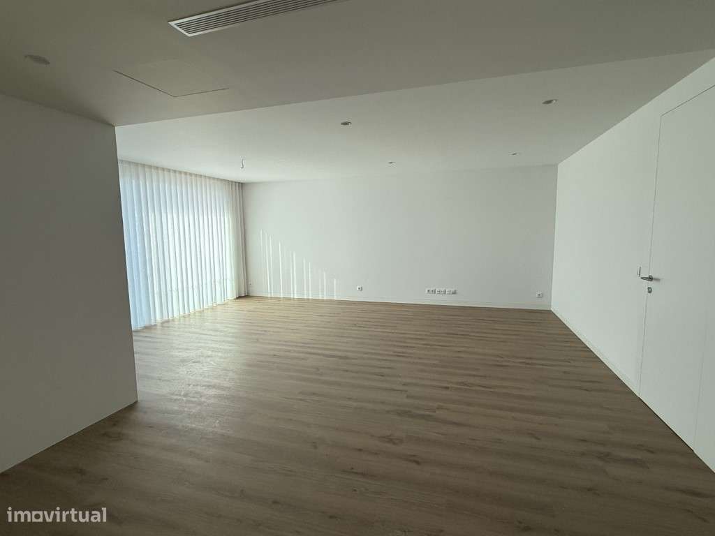 Apartamento T3 Venda Aveiro > Glória e Vera Cruz-0