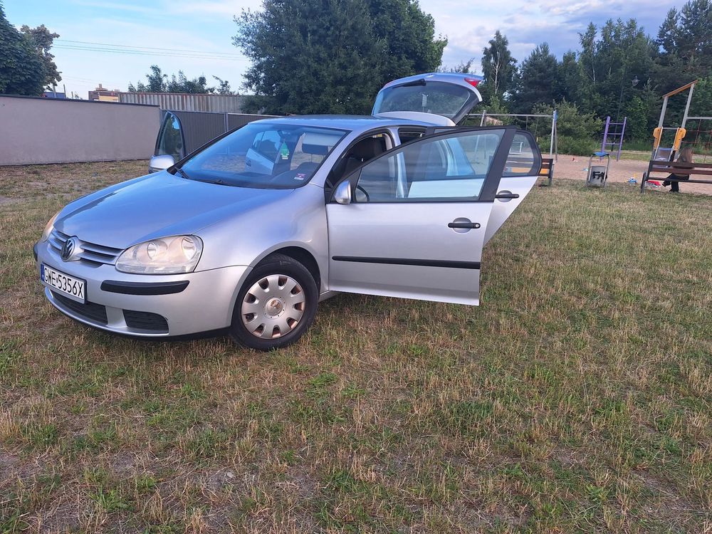 Volkswagen Golf V (2003-2009) 1.4 Trendline 2004