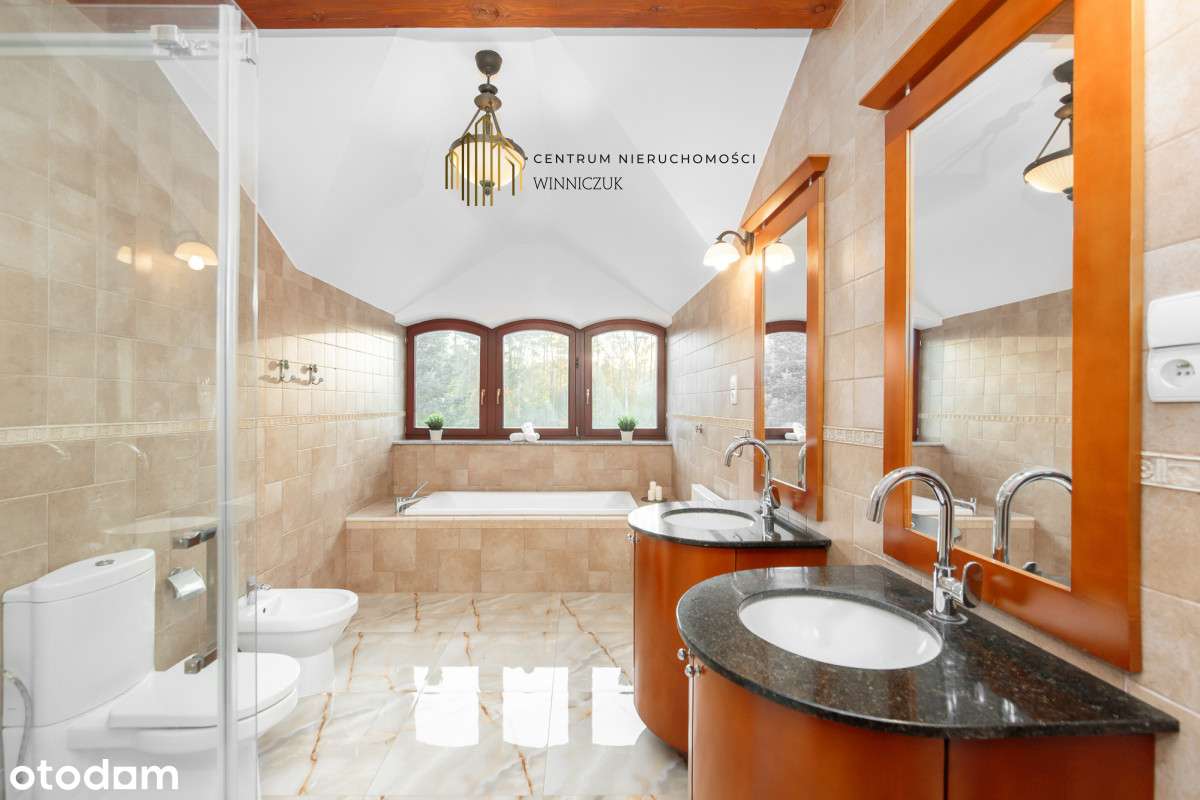 Rezydencja z basenem tuż przy lesie-4