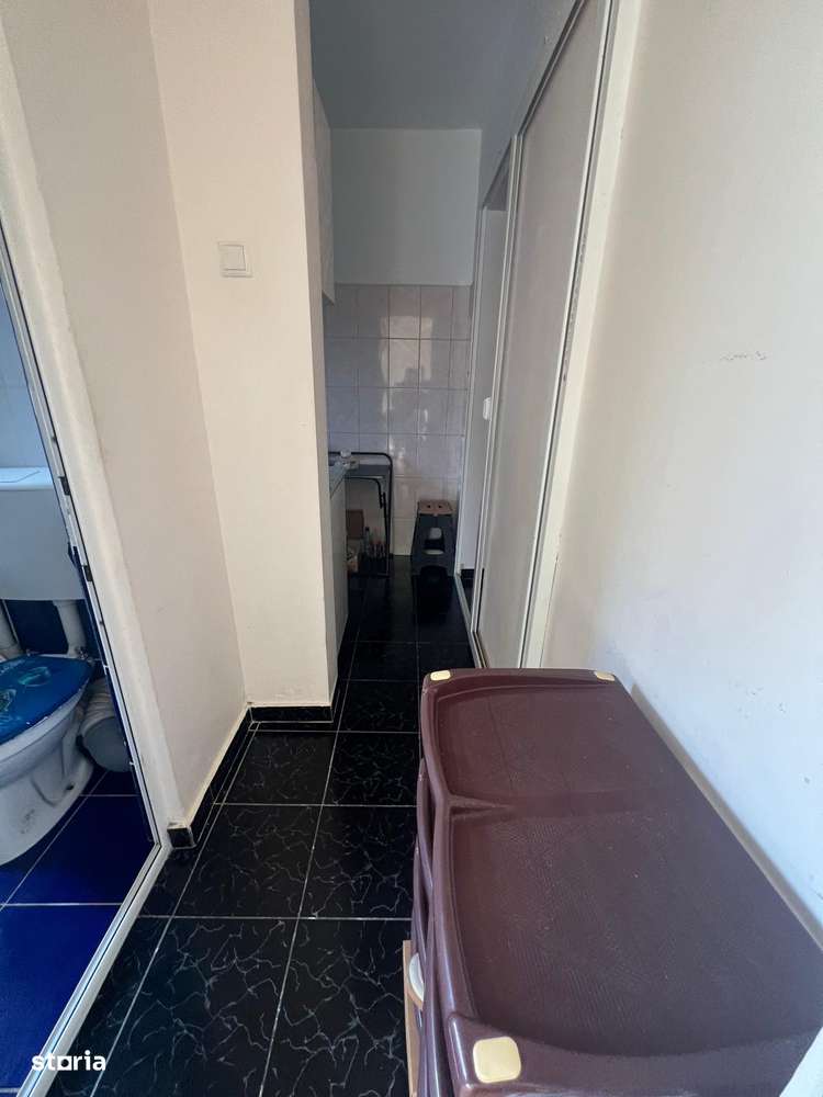 VAND 2 CAMERE CENTRU PRET 65.000 EURO-4