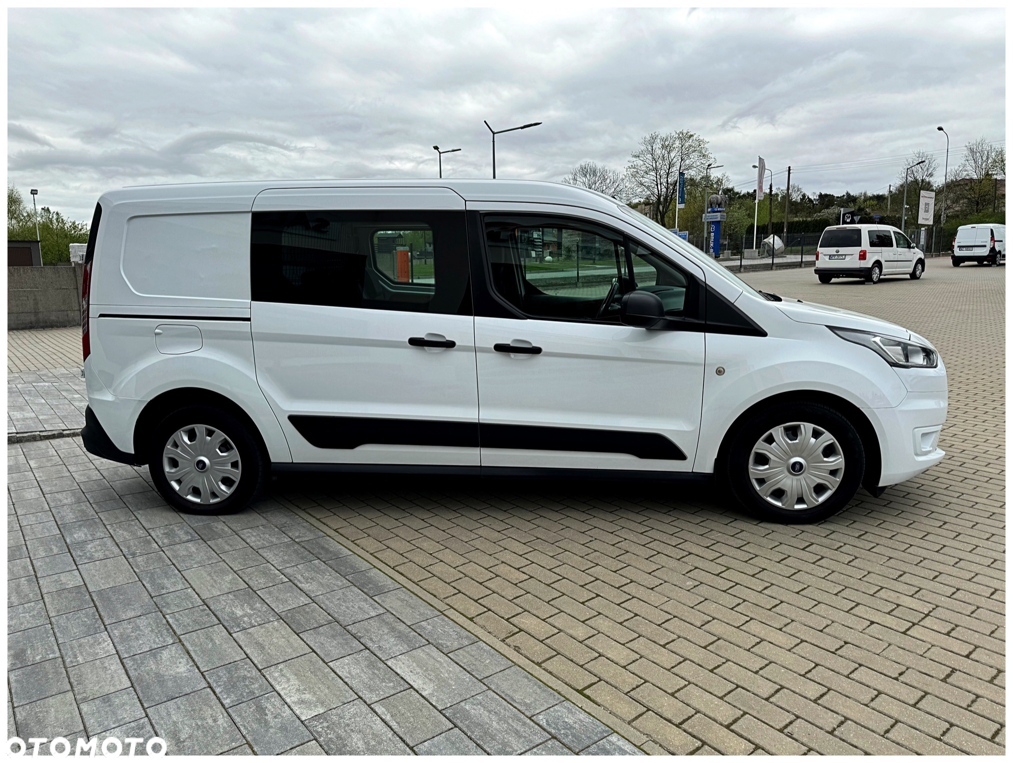 Ford Transit Connect - 4