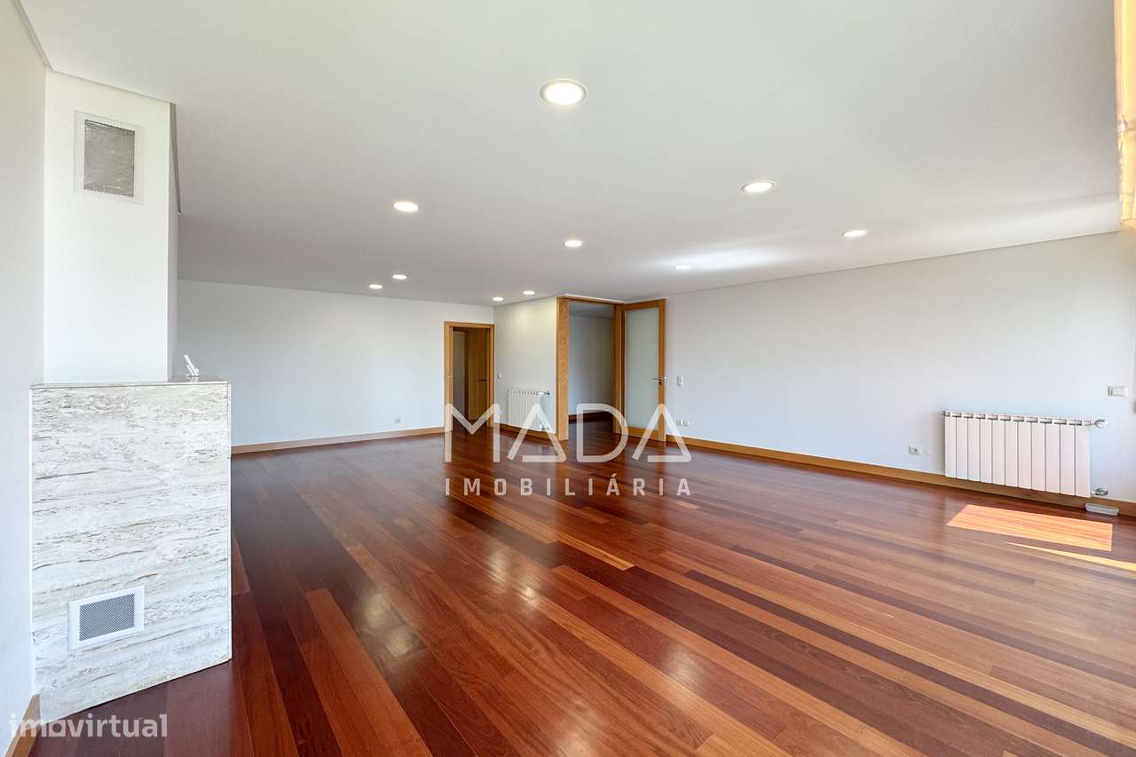 Apart. T4 duplex de luxo na zona da Exponor em Matosinhos, Porto-10