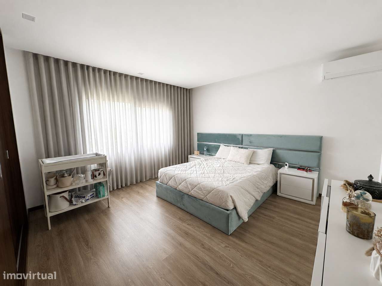 Apartamento T3 com garagem fechada, logradouro e jardim-13