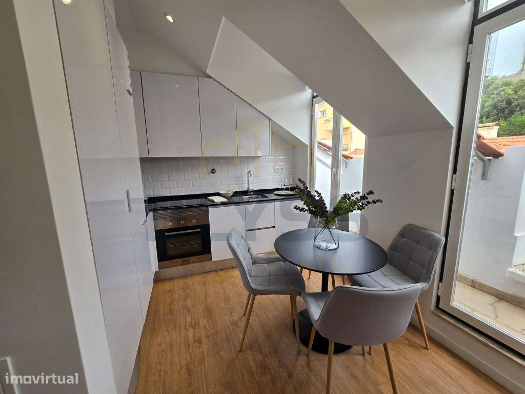 Apartamento T2 Totalmente Remodelado, Vista Rio, Santa Engrácia, Sã... - Grande imagem: 3/23