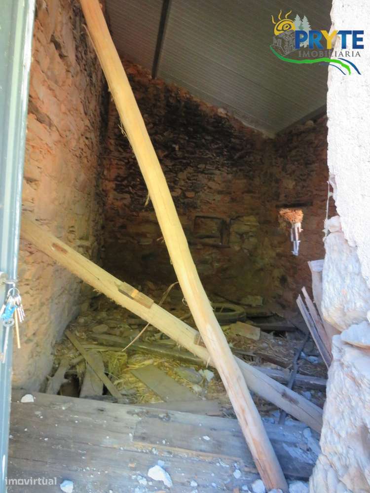 Duas moradias com potencial no Braçal – Proença-a-Nova-14